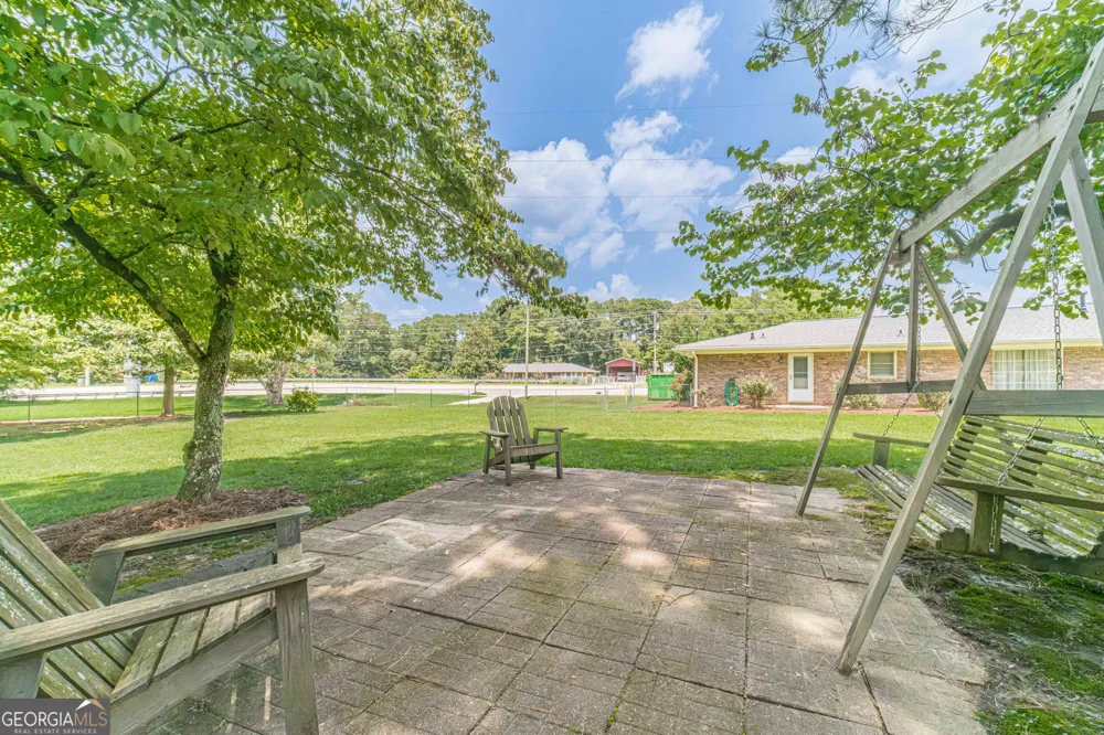 2303 Rockbridge RD Stone Mountain, GA 30087