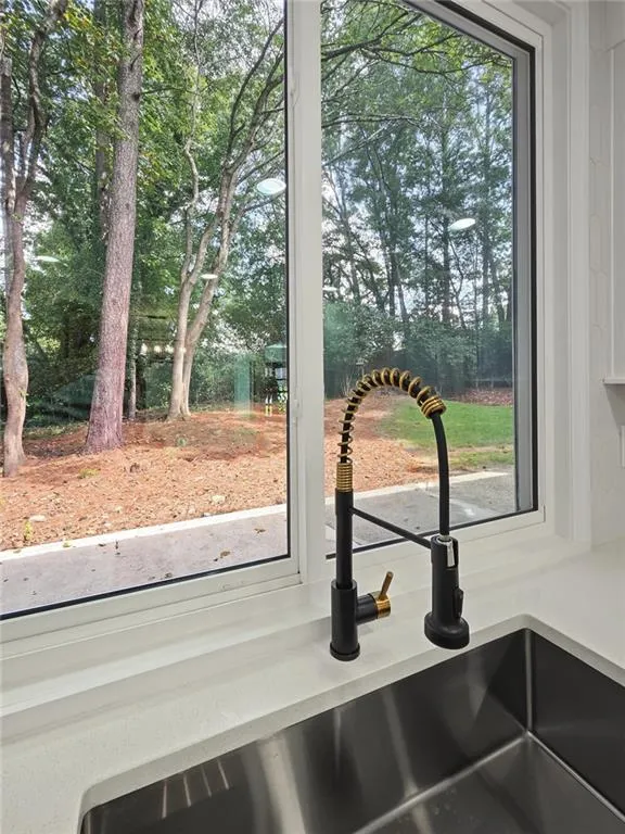 4207 Lake Rill Court Marietta, GA 30062