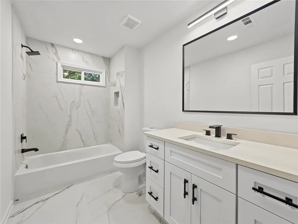 4207 Lake Rill Court Marietta, GA 30062