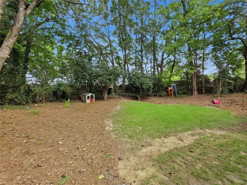 4207 Lake Rill Court Marietta, GA 30062