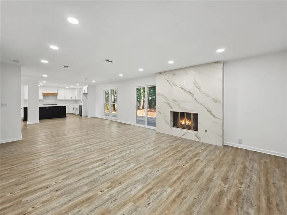 4207 Lake Rill Court Marietta, GA 30062