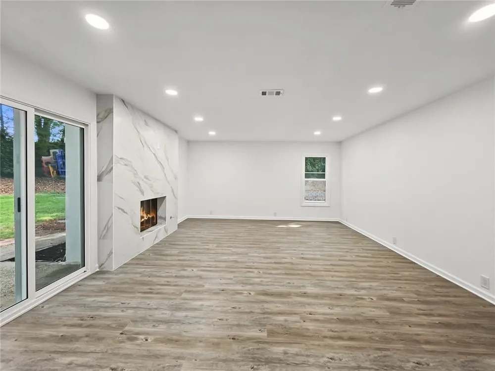 4207 Lake Rill Court Marietta, GA 30062