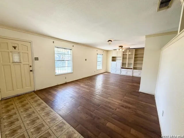 5855 Sandy Valley Drive San Antonio, TX 78242