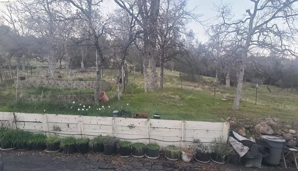 20860 Caylor Dr Soulsbyville, CA 95372