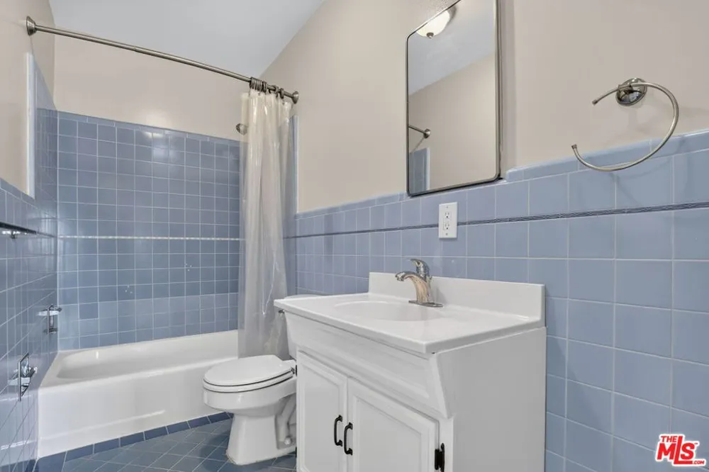 5551 Arch Crest Drive Los Angeles, CA 90043