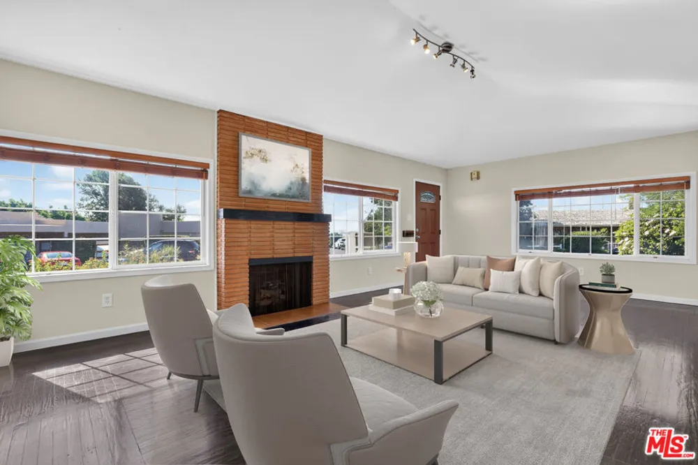 5551 Arch Crest Drive Los Angeles, CA 90043