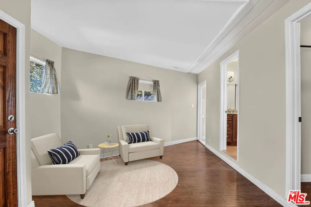 5551 Arch Crest Drive Los Angeles, CA 90043