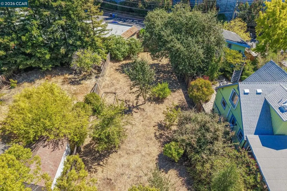 2180 Hillside Ave Walnut Creek, CA 94597