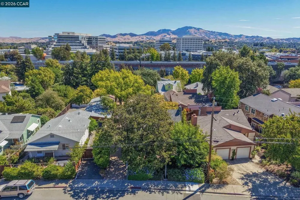 2180 Hillside Ave Walnut Creek, CA 94597