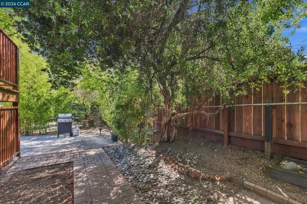 2180 Hillside Ave Walnut Creek, CA 94597
