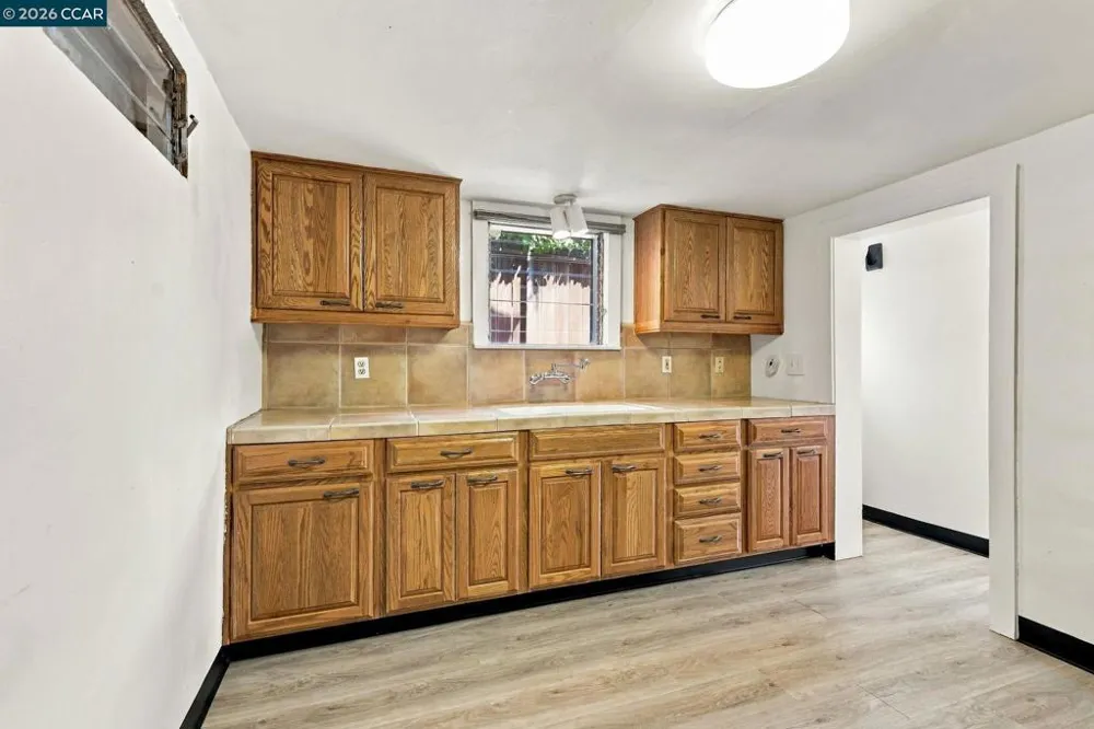 2180 Hillside Ave Walnut Creek, CA 94597