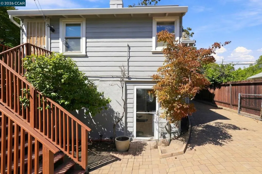 2180 Hillside Ave Walnut Creek, CA 94597