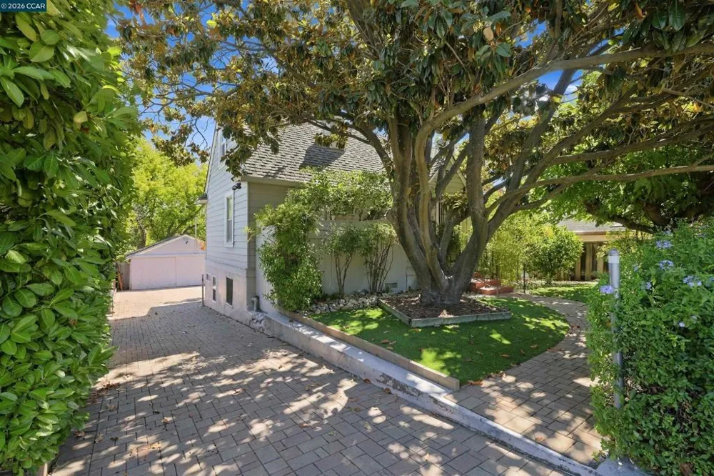 2180 Hillside Ave Walnut Creek, CA 94597
