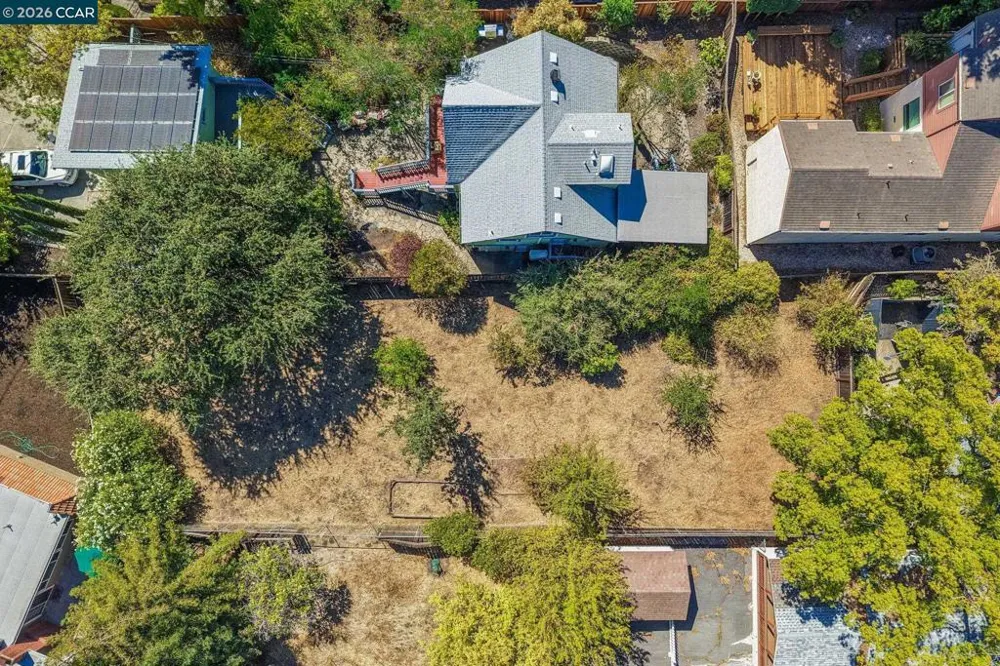 2180 Hillside Ave Walnut Creek, CA 94597