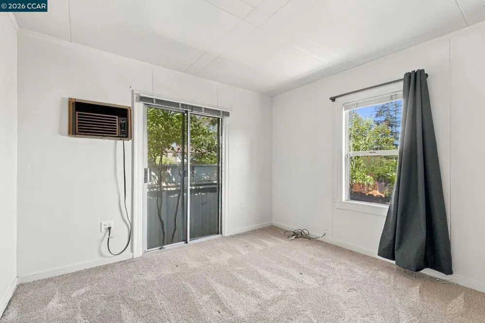 2180 Hillside Ave Walnut Creek, CA 94597