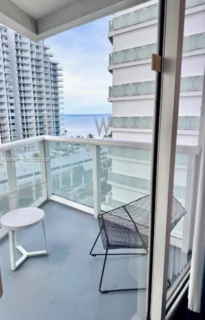 3101 Bayshore Dr #1208 Fort Lauderdale, FL 33304