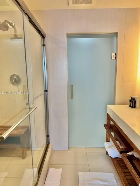 3101 Bayshore Dr #1208 Fort Lauderdale, FL 33304