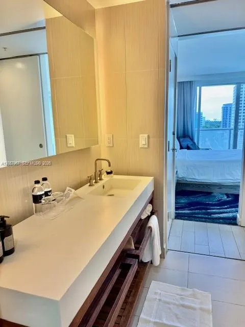 3101 Bayshore Dr #1208 Fort Lauderdale, FL 33304