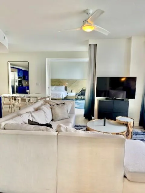 3101 Bayshore Dr #1208 Fort Lauderdale, FL 33304