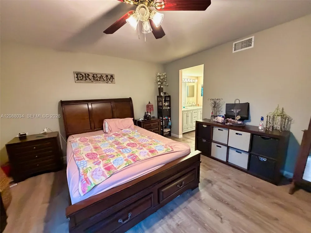 8460 Shadow Ct #1-4 Coral Springs, FL 33071