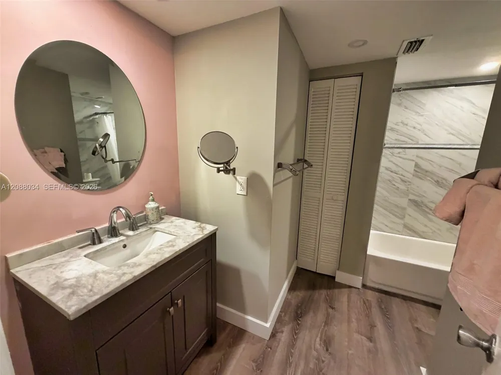 8460 Shadow Ct #1-4 Coral Springs, FL 33071