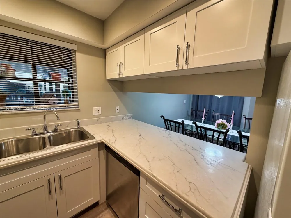8460 Shadow Ct #1-4 Coral Springs, FL 33071