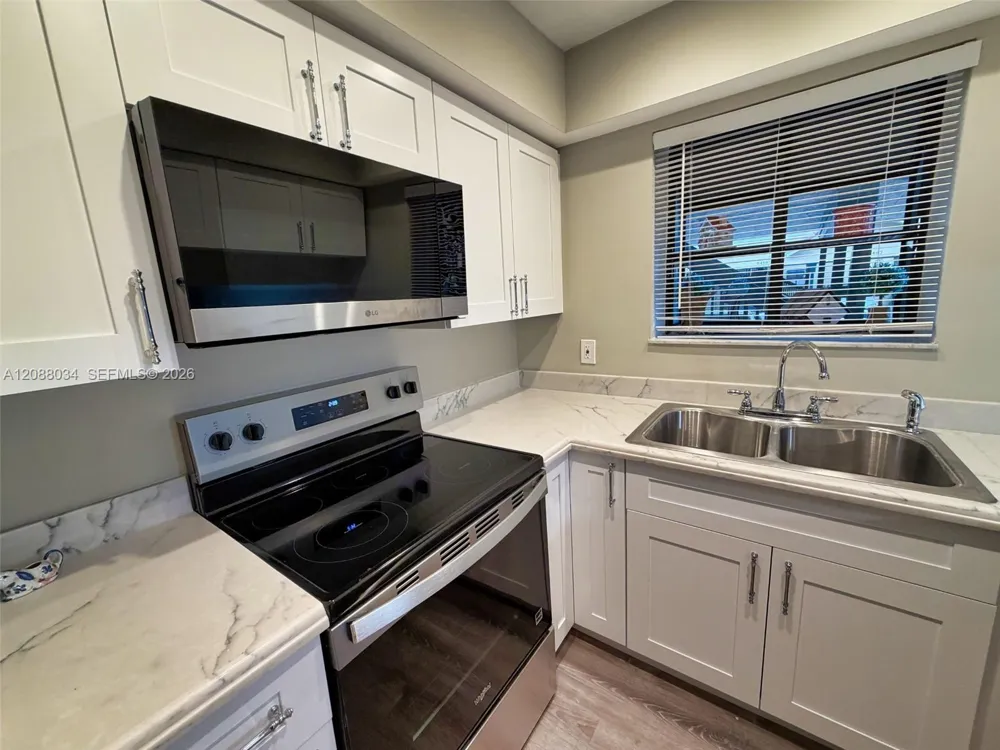 8460 Shadow Ct #1-4 Coral Springs, FL 33071