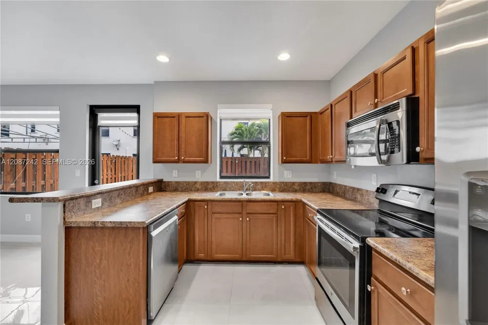 17531 SW 153rd Path Miami, FL 33187
