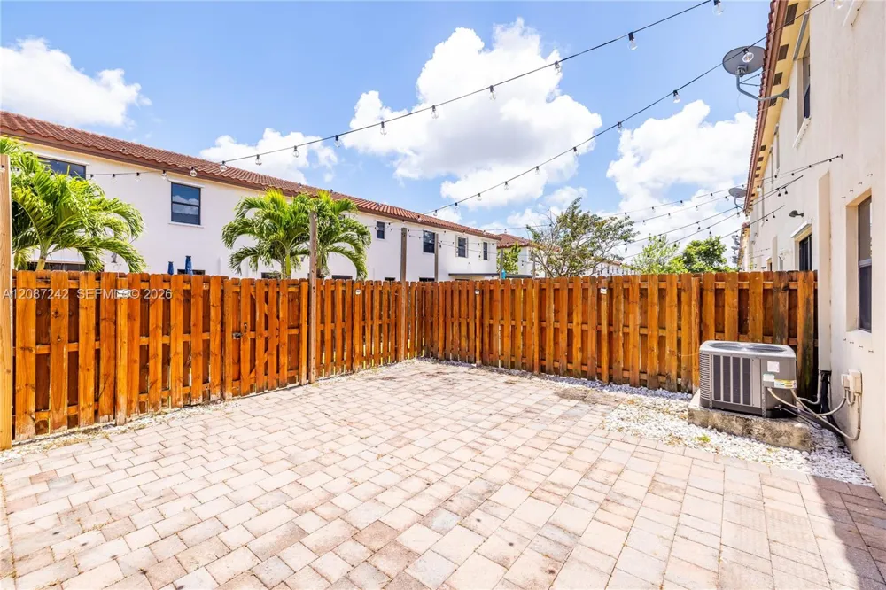 17531 SW 153rd Path Miami, FL 33187