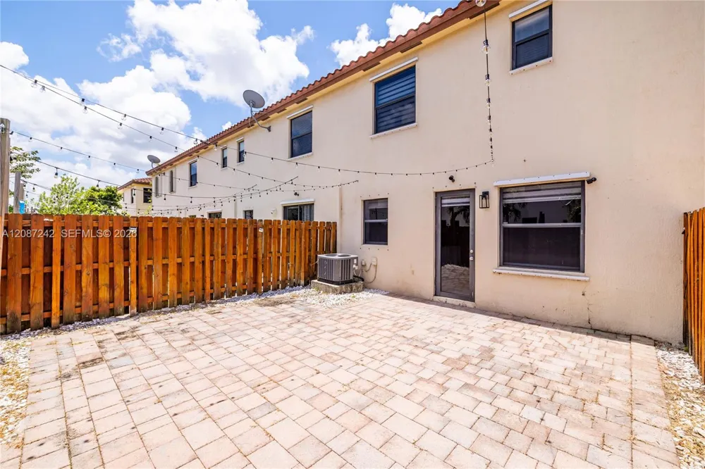 17531 SW 153rd Path Miami, FL 33187