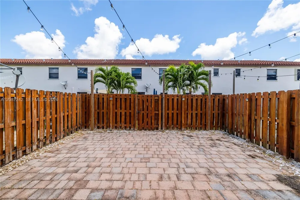 17531 SW 153rd Path Miami, FL 33187