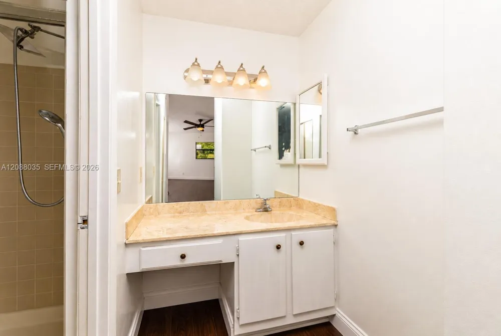 4755 NW 30th St Coconut Creek, FL 33063