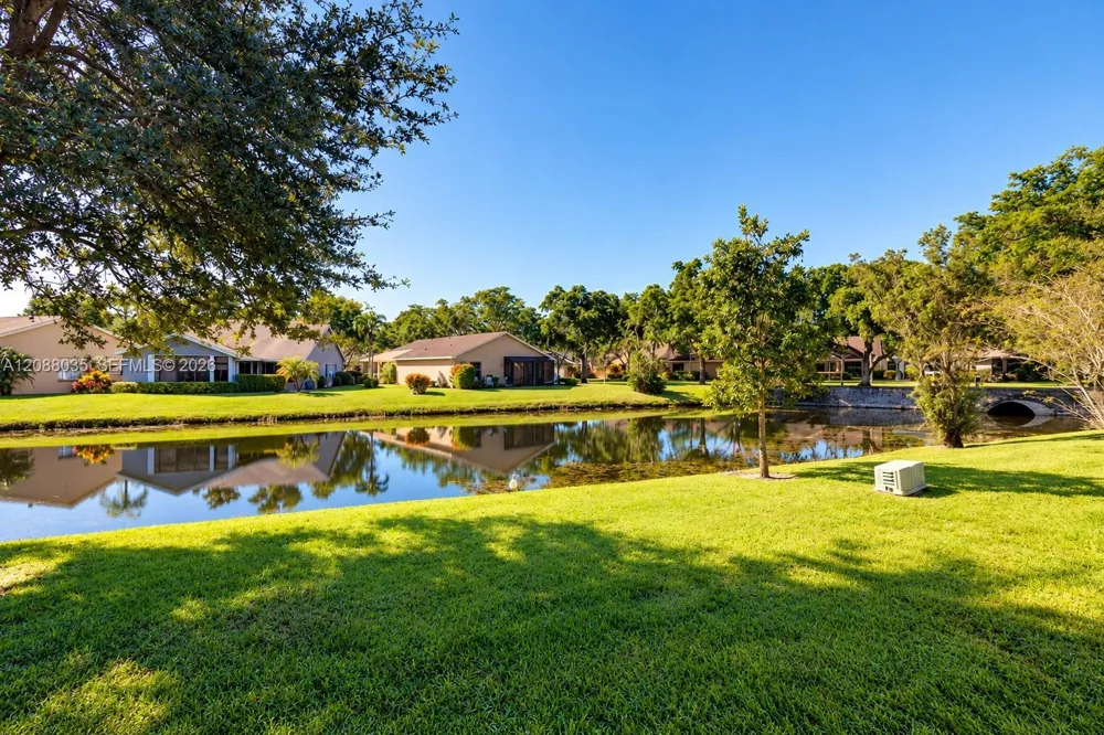4755 NW 30th St Coconut Creek, FL 33063