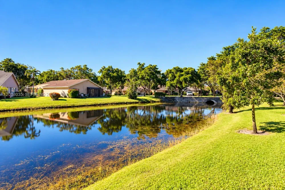 4755 NW 30th St Coconut Creek, FL 33063