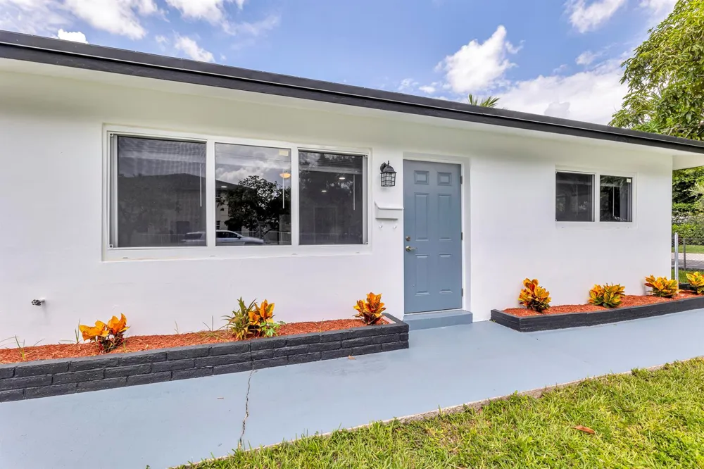 800802 SW 6th Court #800-802 Pompano Beach, FL 33060