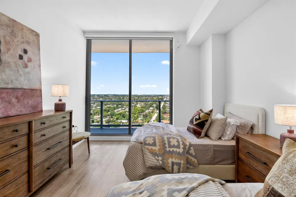 220 Lake Shore Drive #1708 Lake Park, FL 33403