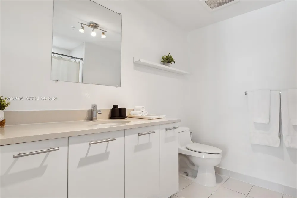 3250 NE 1st Ave #616 Miami, FL 33137