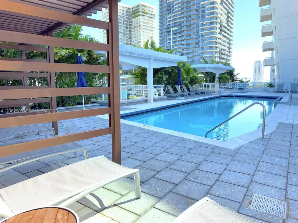 3250 NE 1st Ave #616 Miami, FL 33137