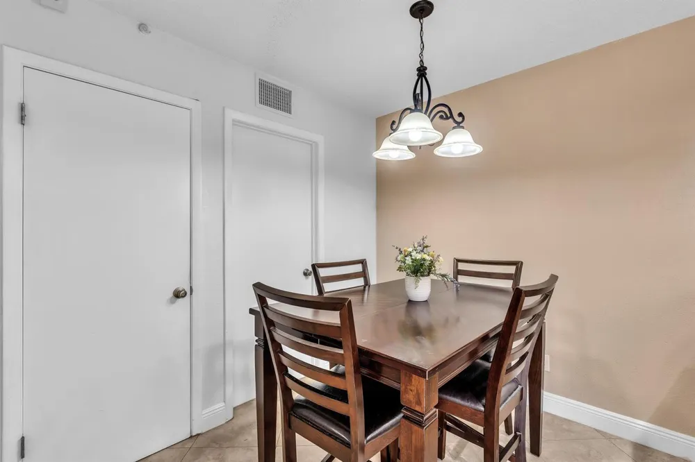 1214 SW 120TH WAY #1214 Davie, FL 33325