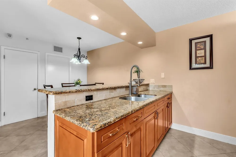 1214 SW 120TH WAY #1214 Davie, FL 33325