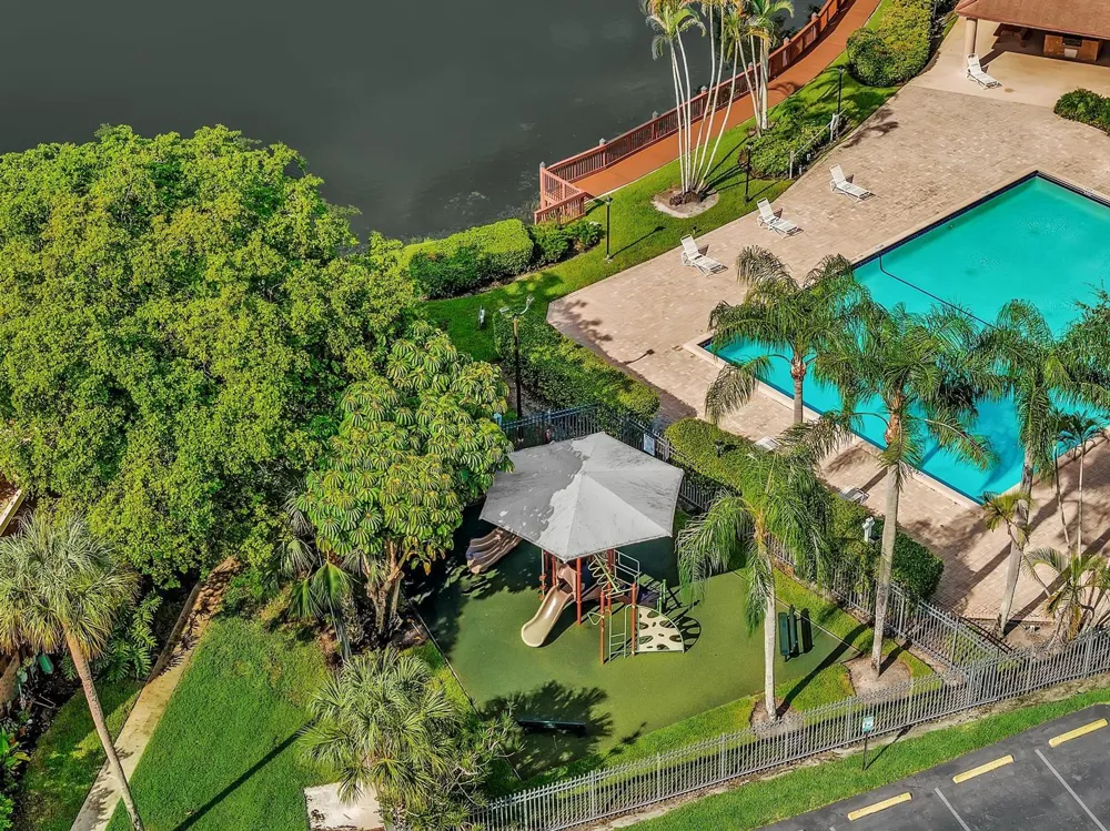 1214 SW 120TH WAY #1214 Davie, FL 33325