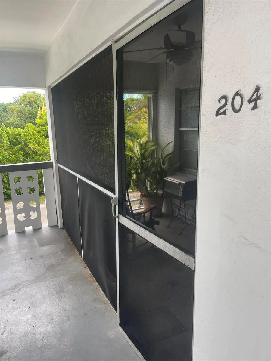 1700 Cleveland Street #Apt 204 Hollywood, FL 33020