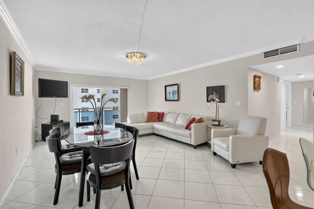 1701 S OCEAN DRIVE #902 Hollywood, FL 33019