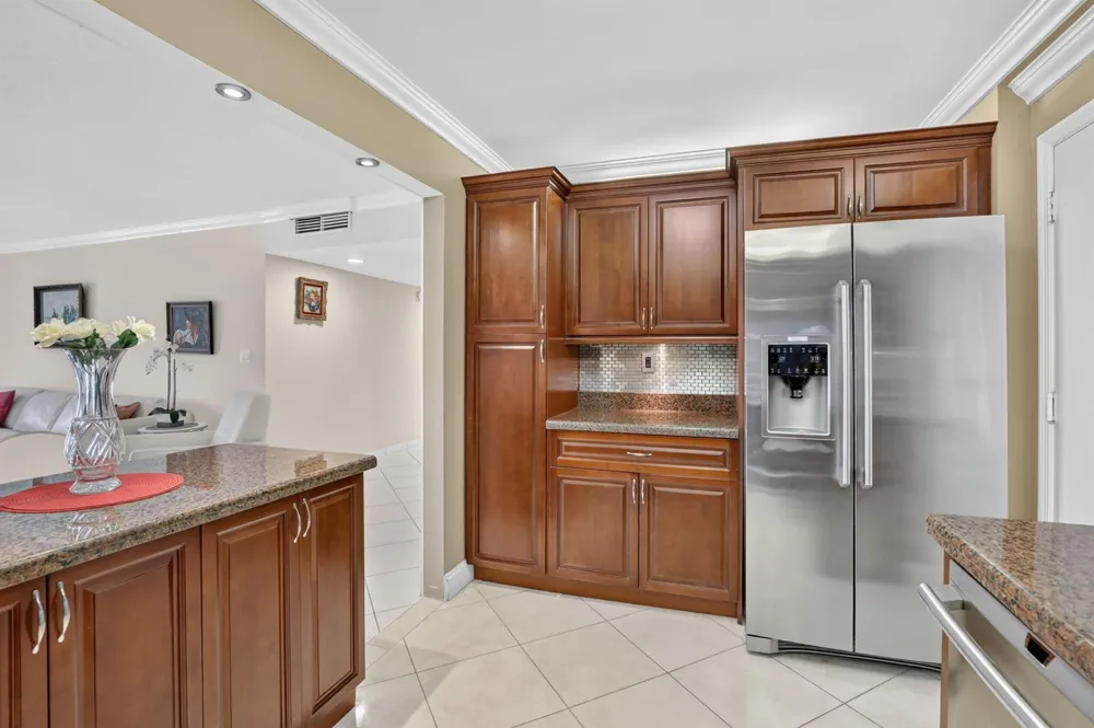 1701 S OCEAN DRIVE #902 Hollywood, FL 33019