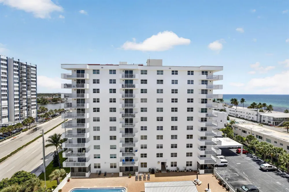 1701 S OCEAN DRIVE #902 Hollywood, FL 33019