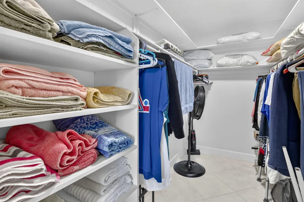 1701 S OCEAN DRIVE #902 Hollywood, FL 33019