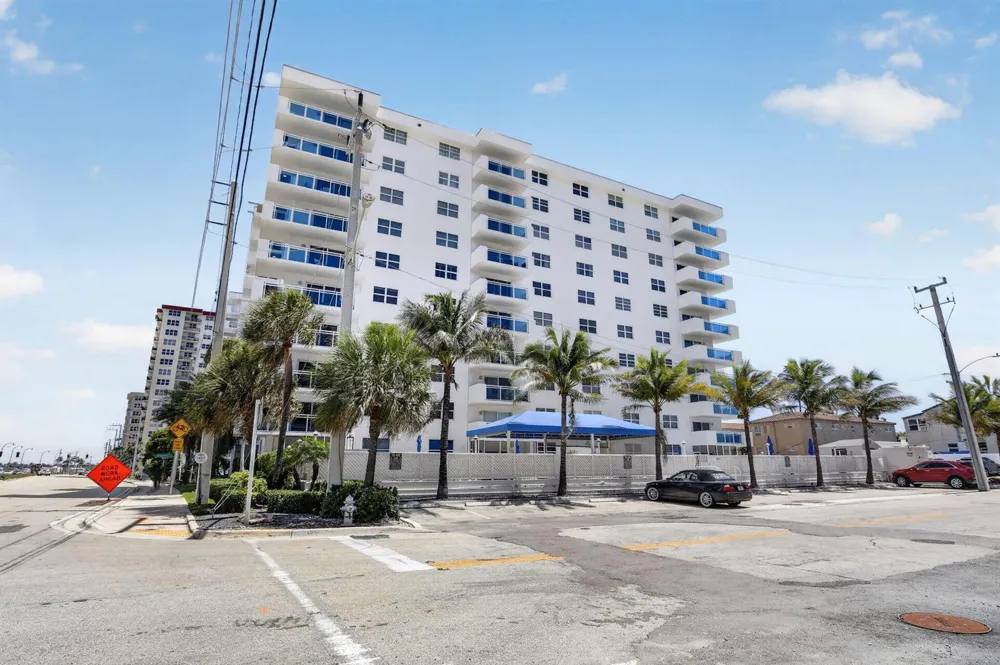 1701 S OCEAN DRIVE #902 Hollywood, FL 33019