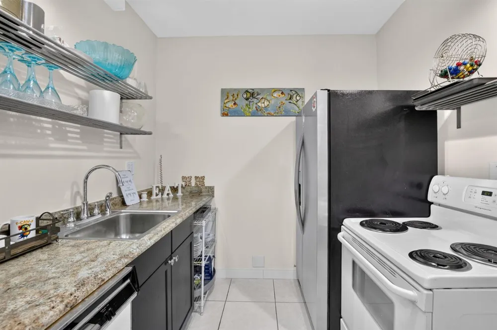1701 S OCEAN DRIVE #902 Hollywood, FL 33019