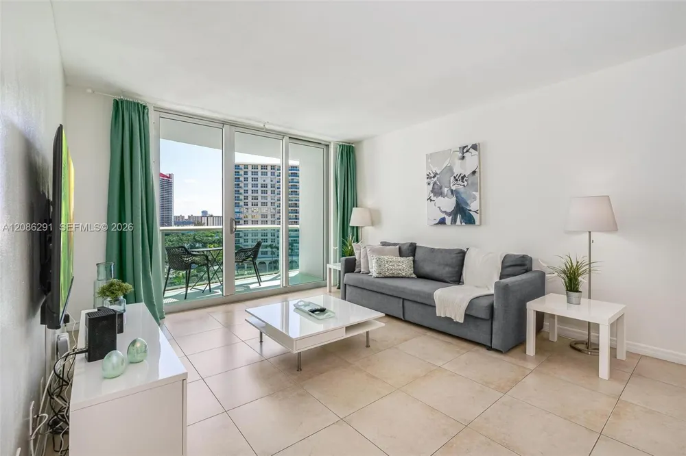 3801 S Ocean Dr #9T Hollywood, FL 33019