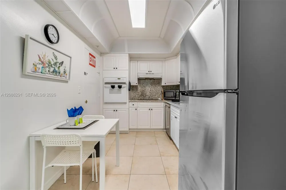 3801 S Ocean Dr #9T Hollywood, FL 33019